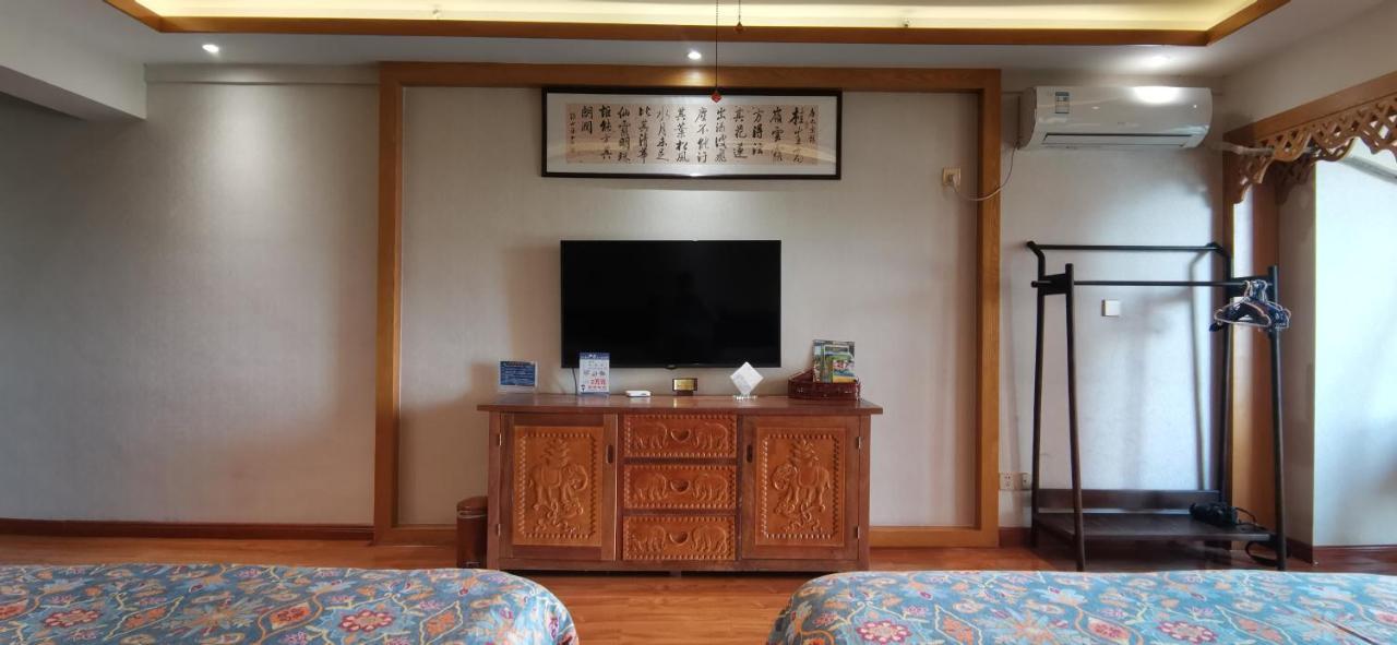 Doudou Meilan Fengqing Inn Jinghong Exterior foto